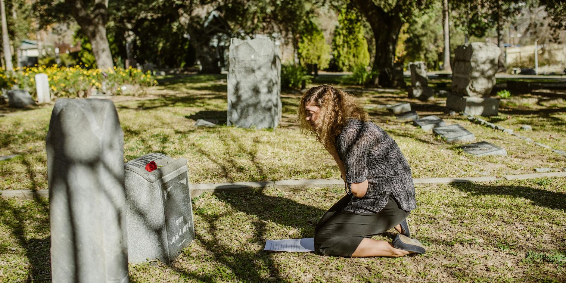 wp_auto_blogger_guiding-light-in-grief_1736510212 Guiding Light in Grief